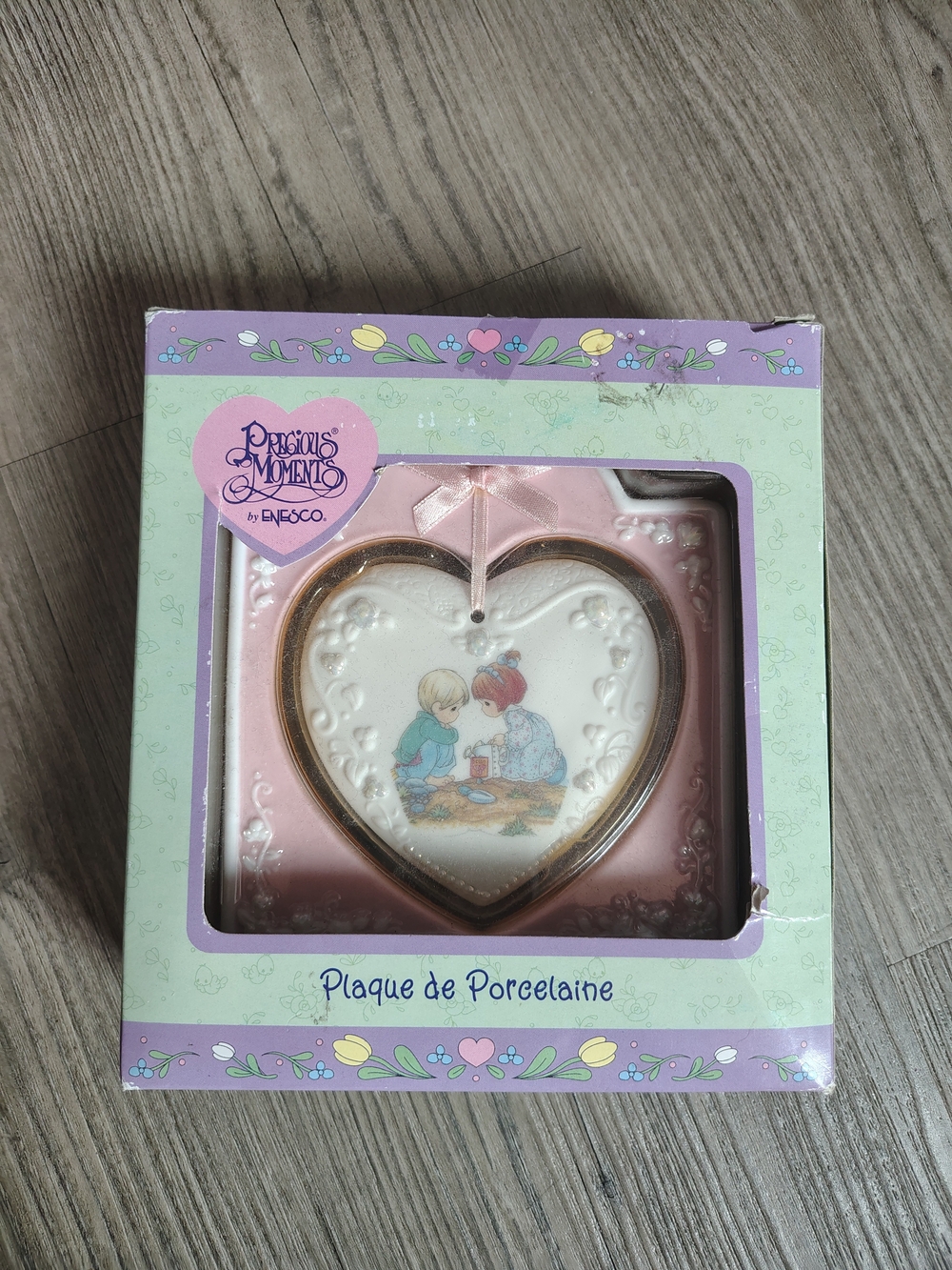 Precious Moments By Enesco Friendship Porcelain Heart Plaque Figurine NEW